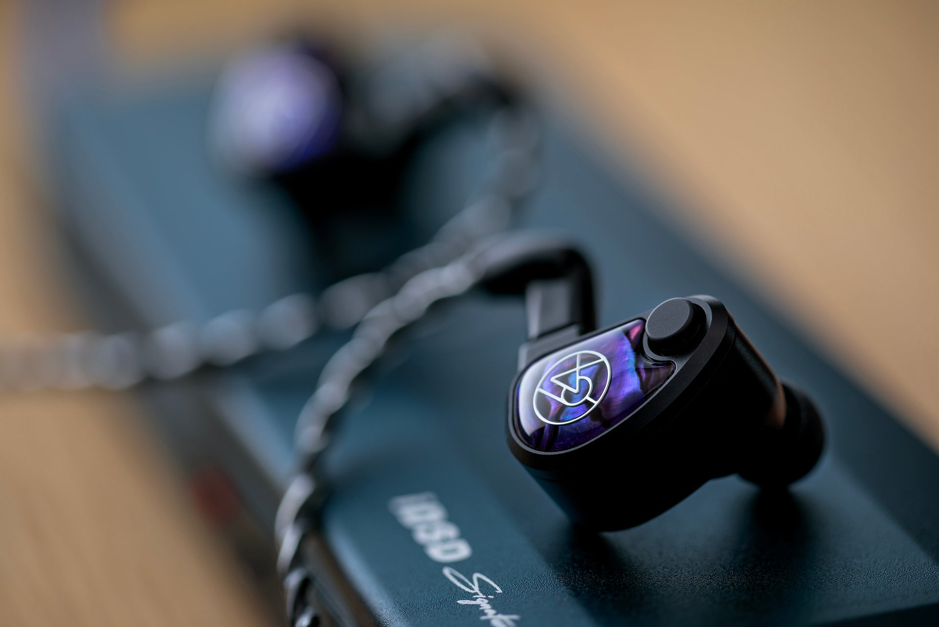 64 Audio Volür In-Ear Headphones with iFi Audio Micro iDSD Signature